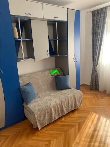 Apartament de inchiriat 3 camere Sibiu Vasile Aaron - Photo 5