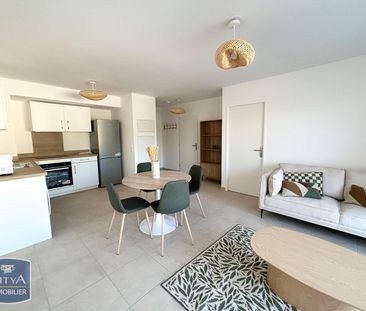 Location Appartement 2 pièces 43m² SOLLIES PONT 83210 - Photo 3