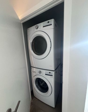 For Lease - 430 Square One Drive Unit# 502, Mississauga, Ontario - Photo 3