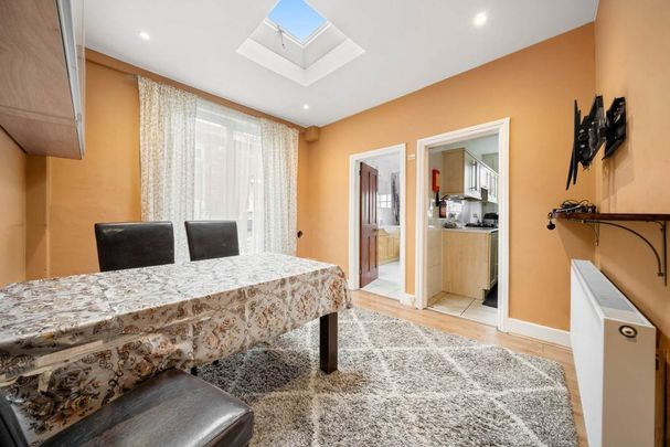 2 bedroom maisonette to rent - Photo 1