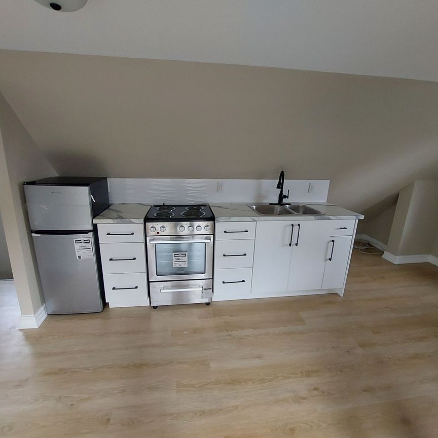 For Lease - 148 Gibson Avenue Unit# LOFT, Hamilton, Ontario - Photo 1