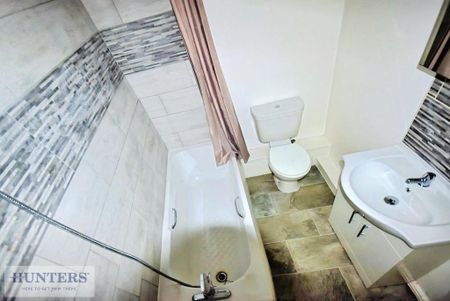 3 bedroom terraced house to rent - Photo 5