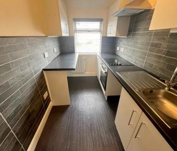 1 bedroom Flat To Let - Photo 1