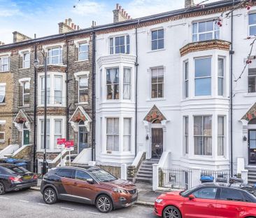 1 bedroom flat to rent - Photo 2