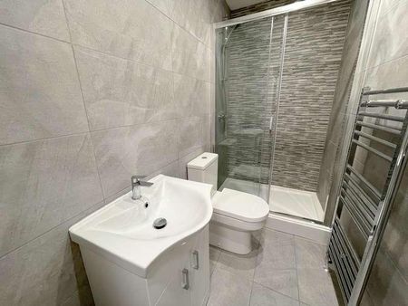 Edinburgh Road, L7 - Photo 2