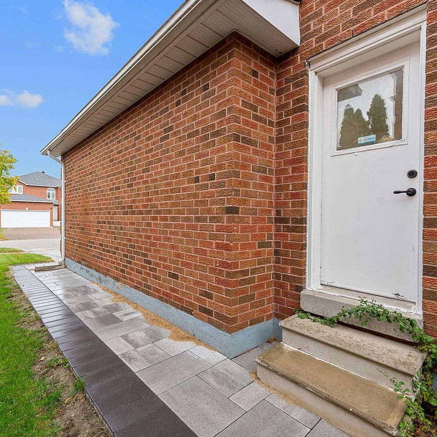 For Lease - 69 Aristotle Drive, Richmond Hill, Ontario - Photo 1
