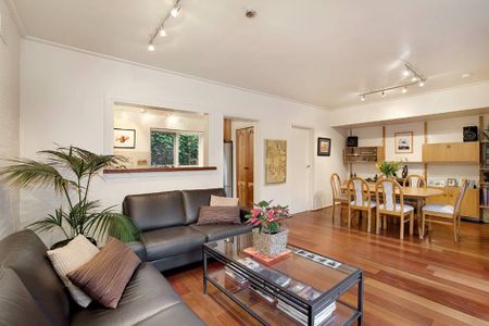 1/12 The Boulevard, Hawthorn VIC 3122 - Townhouse For Rent | Domain - Photo 3