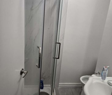 For Lease - 58 Kitchener Road Unit# Main, Toronto, Ontario - Photo 1