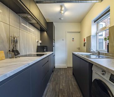 2 bedroom terraced house to rent - Photo 5