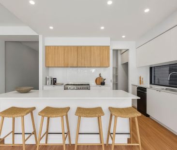 71 Fakenham Road, Ashburton VIC 3147 - Townhouse For Rent | Domain - Photo 3