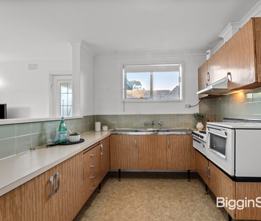 Unit 2, 2B Threadneedle Street, Balwyn, VIC - Photo 2