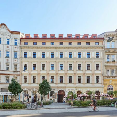 Wohnen im Adlerhof (1070 Wien)! 2-Zimmer DG Wohnung mit Lift zu vermieten - Photo 3