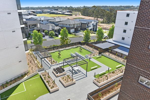 New - 2 Bedroom Apartment With Lift Access - Photo 1