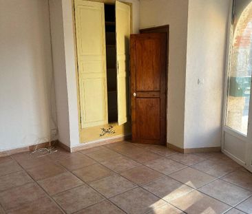 Location Appartement 2 pièces 43m² CORRENS 83570 - Photo 4