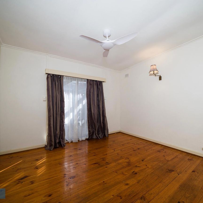 COMFORTABLE ACCOMODATION AT AN AFFORDABLE PRICE - Photo 1