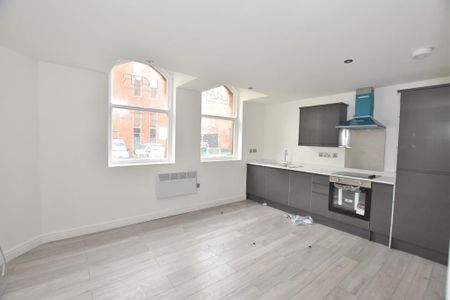 1 bedroom flat to rent - Photo 2