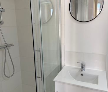 1 bedroom in a house share to rent - Photo 6