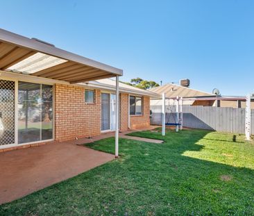 Renovated home complete with split systems and solar panels - Photo 5