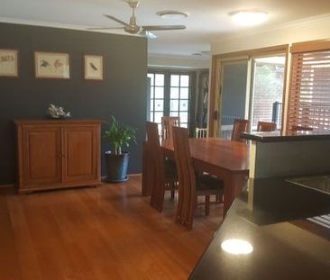 Newly renovated room in Helensvale – popular meal option available - Photo 6