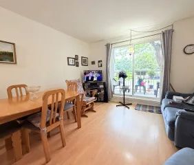 1 room apartment of 70m² in Quebec - Photo 2