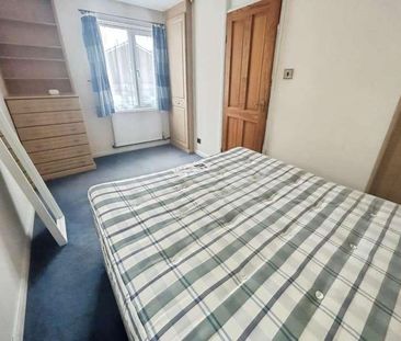 Monkswood Crescent, Tadley, RG26 - Photo 3