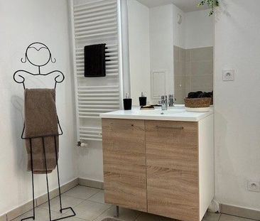Location Appartement 2 pièces 38m² ST PRIEST 69800 - Photo 5
