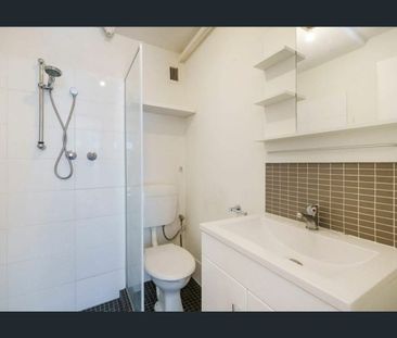 Fifth Floor City Haven - Photo 6