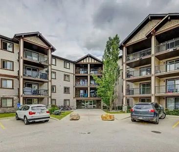 2 Bedrooms 2 bathrooms 1 Den Condo in Panorama Hills | 60 Panatella St NW, Calgary - Photo 1