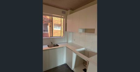 FULLY RENOVATED 2 BEDROOM UNIT - Photo 5