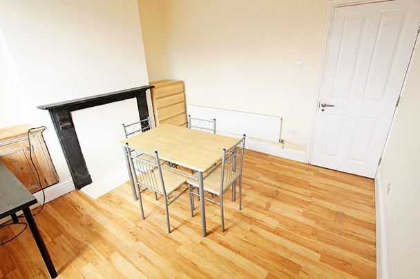 105 Rendell Street - Photo 1