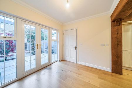 3 bedroom townhouse to rent - Photo 3