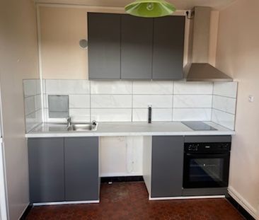 Location Appartement 1 pièce 34m² EVREUX 27000 - Photo 2