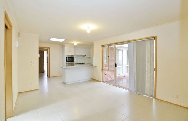 3 Bedroom Family Home in Central Location - Photo 1