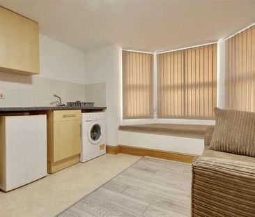 Sandringham Apartments, Osborne Road, Southsea, PO5 - Photo 1