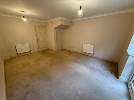 2 bedroom terraced house to rent - Photo 4