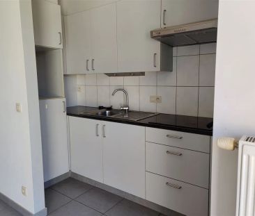 Gelijkvloers appartement met 1 slpk. op wandelafstand van het stati... - Photo 4