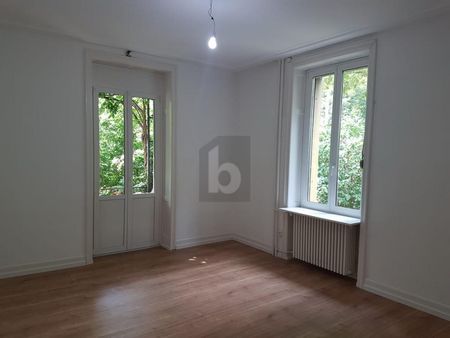 LIGHT-FLOODED WITH HIGH CEILINGS - Photo 4