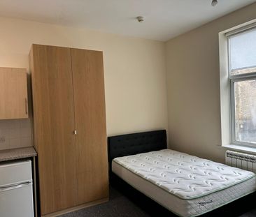 Studio Flat, Gloucester Drive, N4 - Photo 1