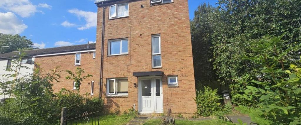 House share to rent - Photo 1