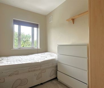 183 Roscaoin, Roscam, Galway - Photo 4