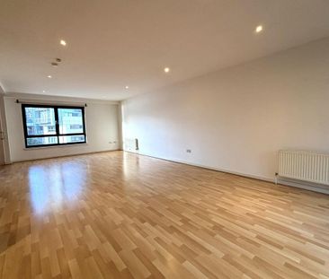 3 bedroom flat to rent - Photo 5