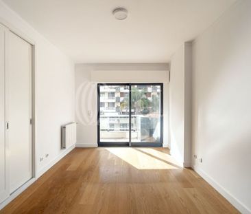 2 room luxury Apartment for rent in Miraflores (Alges), Oeiras, Lisbon - Photo 2