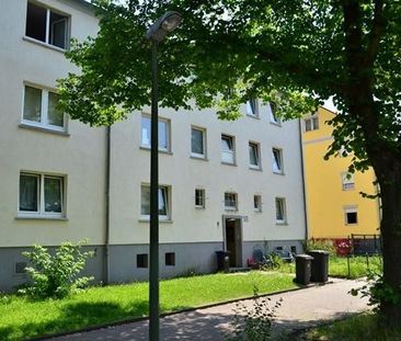 Einziehen und wohlfühlen: bezugsfertige 2,5-Zi.-Wohnung - Photo 1