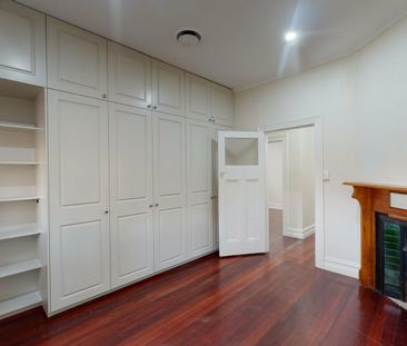 Freshly Painted Edwardian Home in a Coveted Carlton North Pocket - Photo 1