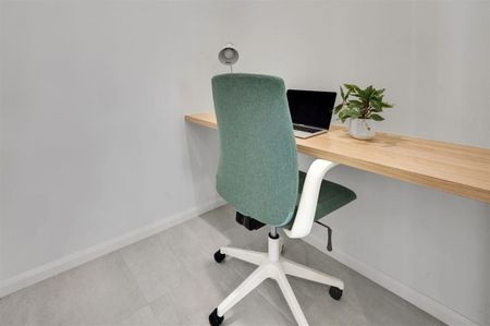 MODERN 4 BEDROOM HOME IN HARRIS CROSSING! - Photo 4