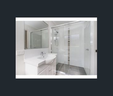 EASY LIVING, LOW MAINTENANCE 4 BEDROOM HOME AVAILABLE SOON!! - Photo 6