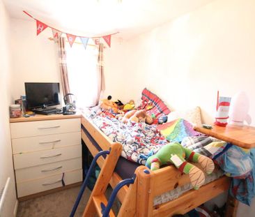 3 bedroom semi-detached house to rent - Photo 3