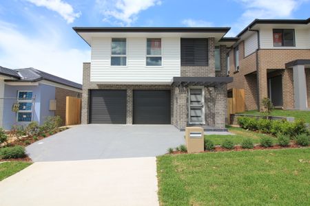 30 Dunlin Circuit, Marsden Park NSW 2765 - Photo 2