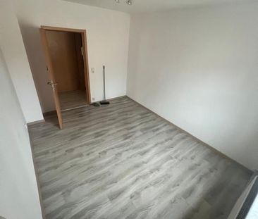 Schöne 2Raum Wohnung mit Einbauküche - Foto 1