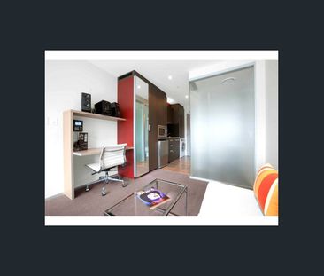 Fully Furnished Studio Along Abeckett Street - Photo 2
